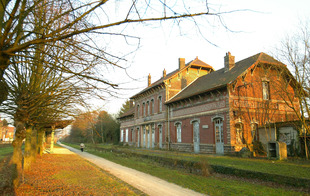 Gare de Fresnes et cavalier Somain-Peruwelz - FRESNES SUR ESCAUT - Fresnes-sur-Escaut