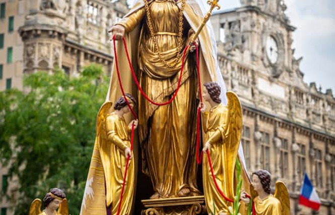 Le Saint Cordon: une tradition au long cours, vivante et populaire. 1 - Valenciennes