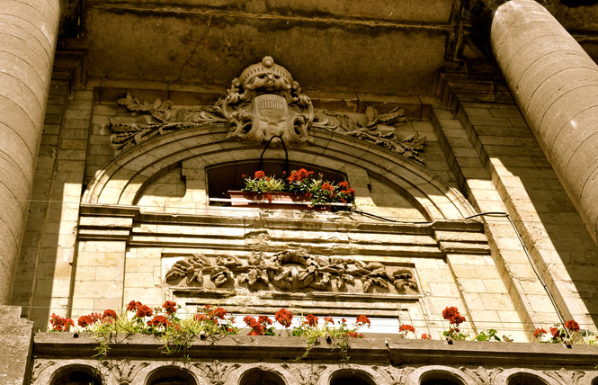 Hôtel de ville - CONDE SUR L'ESCAUT 5 - Condé-sur-l'Escaut