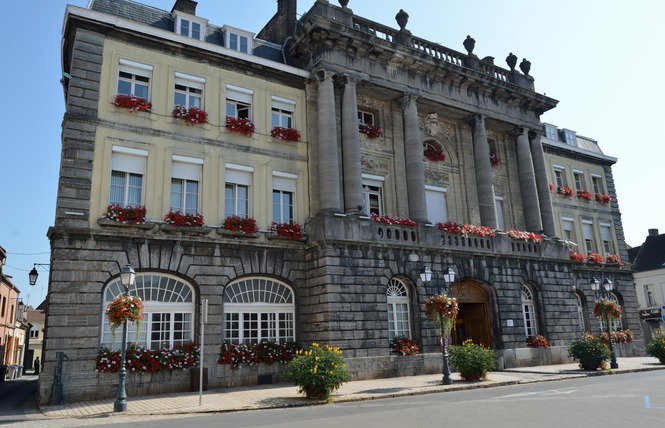 Hôtel de ville - CONDE SUR L'ESCAUT 1 - Condé-sur-l'Escaut