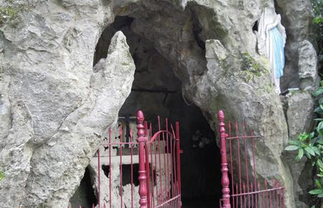 Grotte de l'église St Martin - ARTRES 1 - Artres